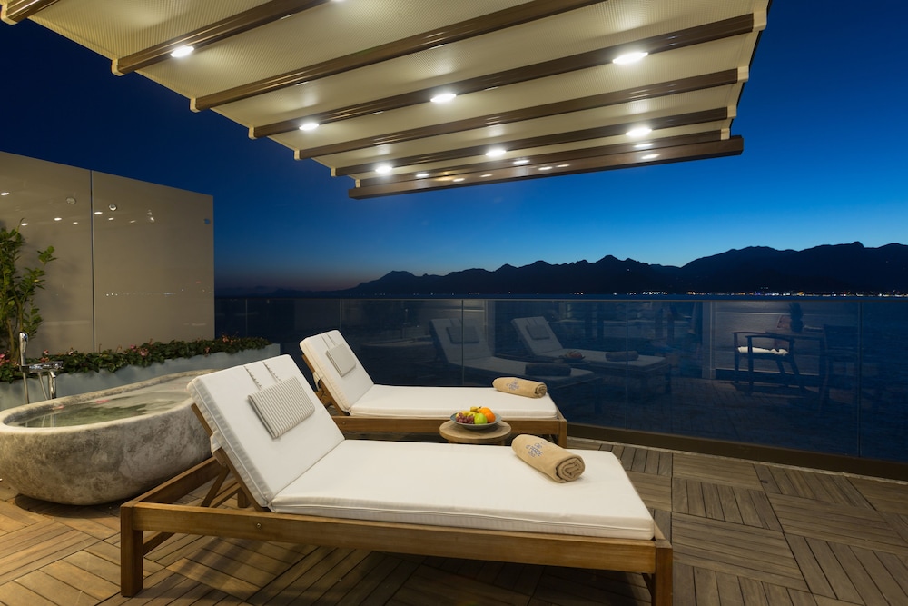 Perge Hotels - Adult Only 18 Plus 21/50