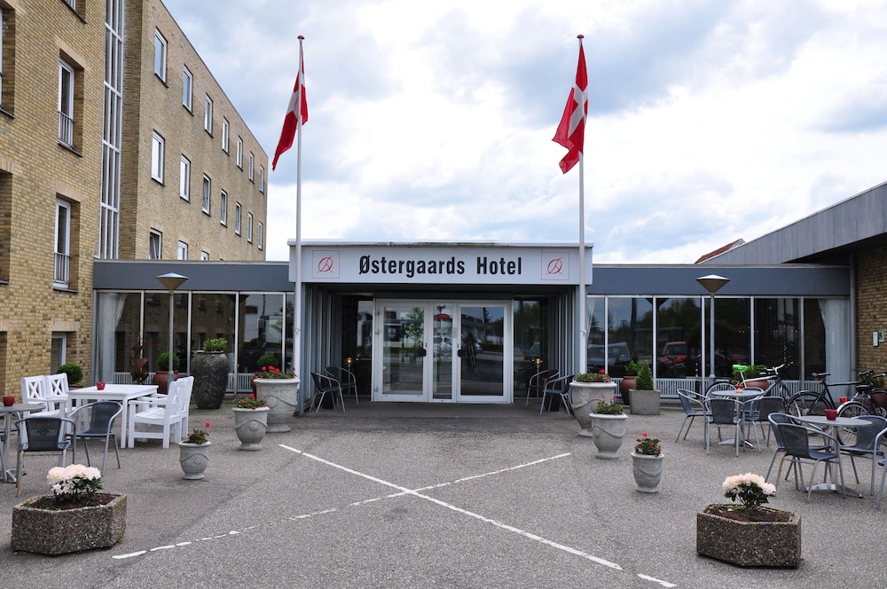 Ostergaards Hotel 1/75