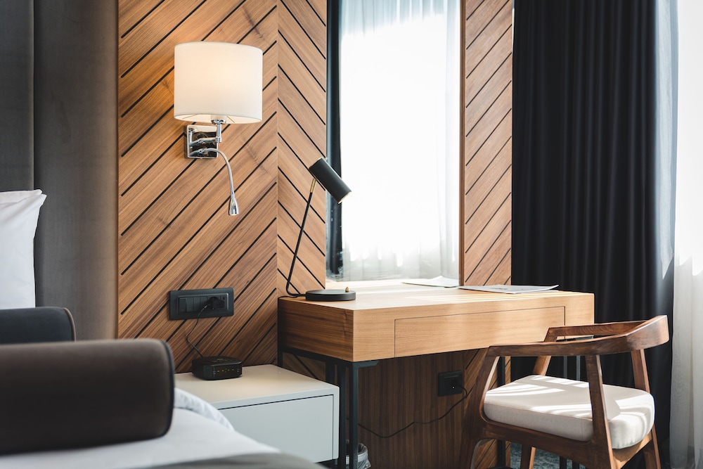 Bristol Hotel Podgorica 62/62