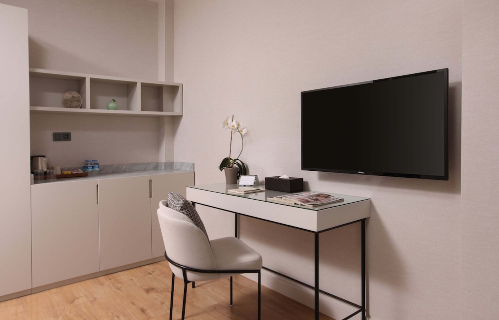 The Pearl Suites 22/29