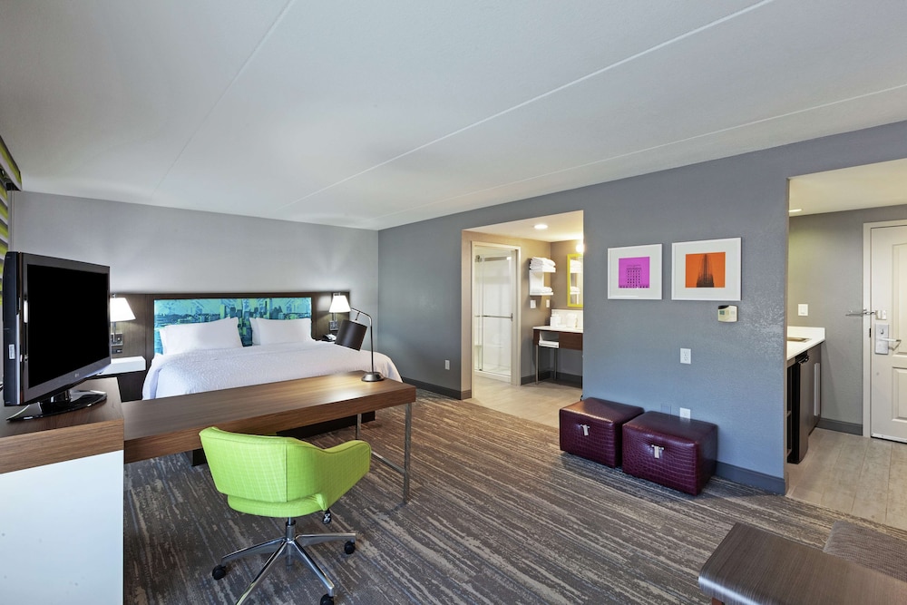 Hampton Inn and Suites Houston-Bush Intercontinental Airport 19/30