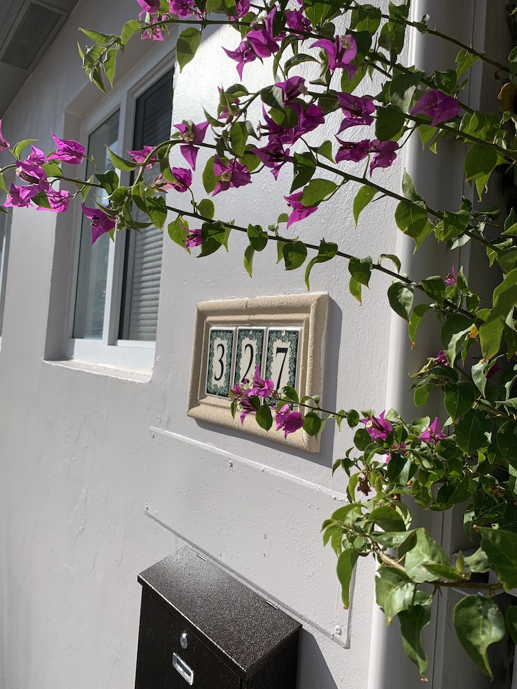Tiana Beach Inn 4/48
