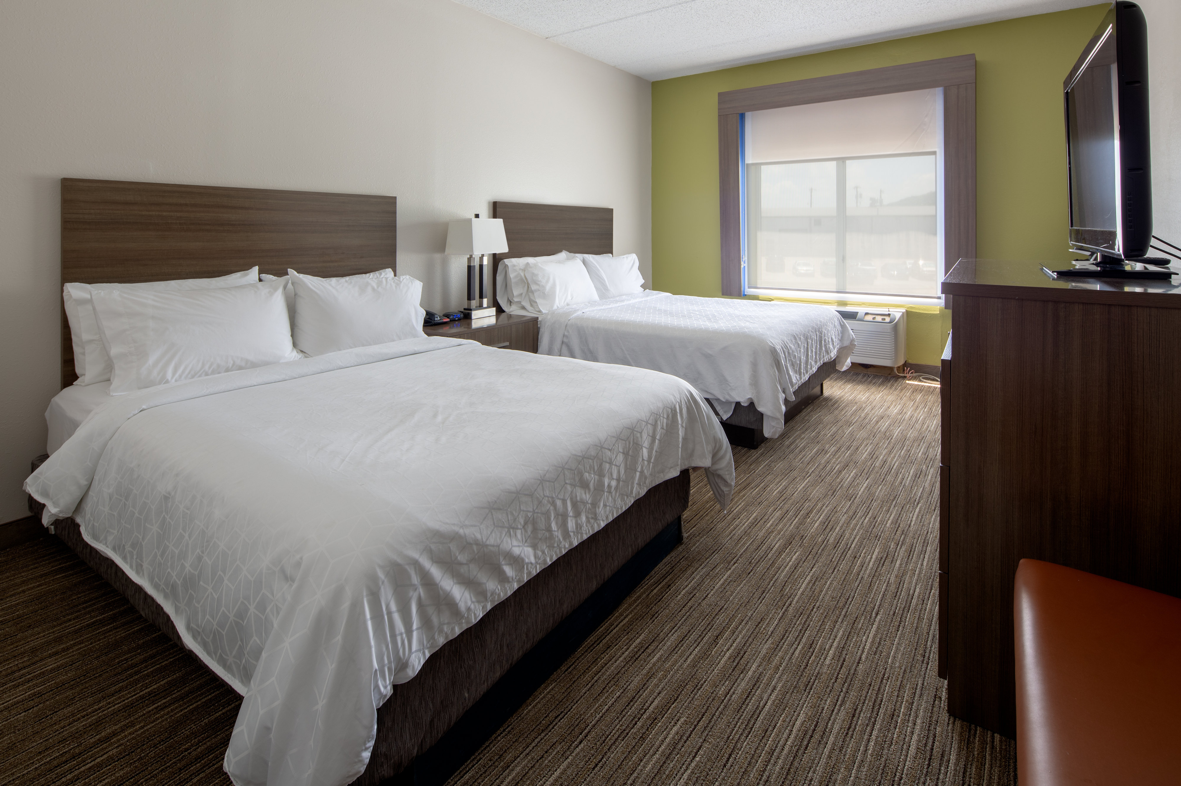 Holiday Inn Express Hotel And Suites Chattanooga At Lookout Mtn Tn 24/47