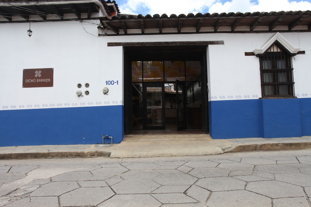 Posada Ocho Barrios 11/50