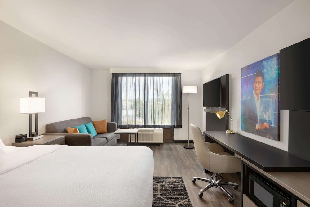 La Quinta Inn & Suites by Wyndham Dothan 43/71