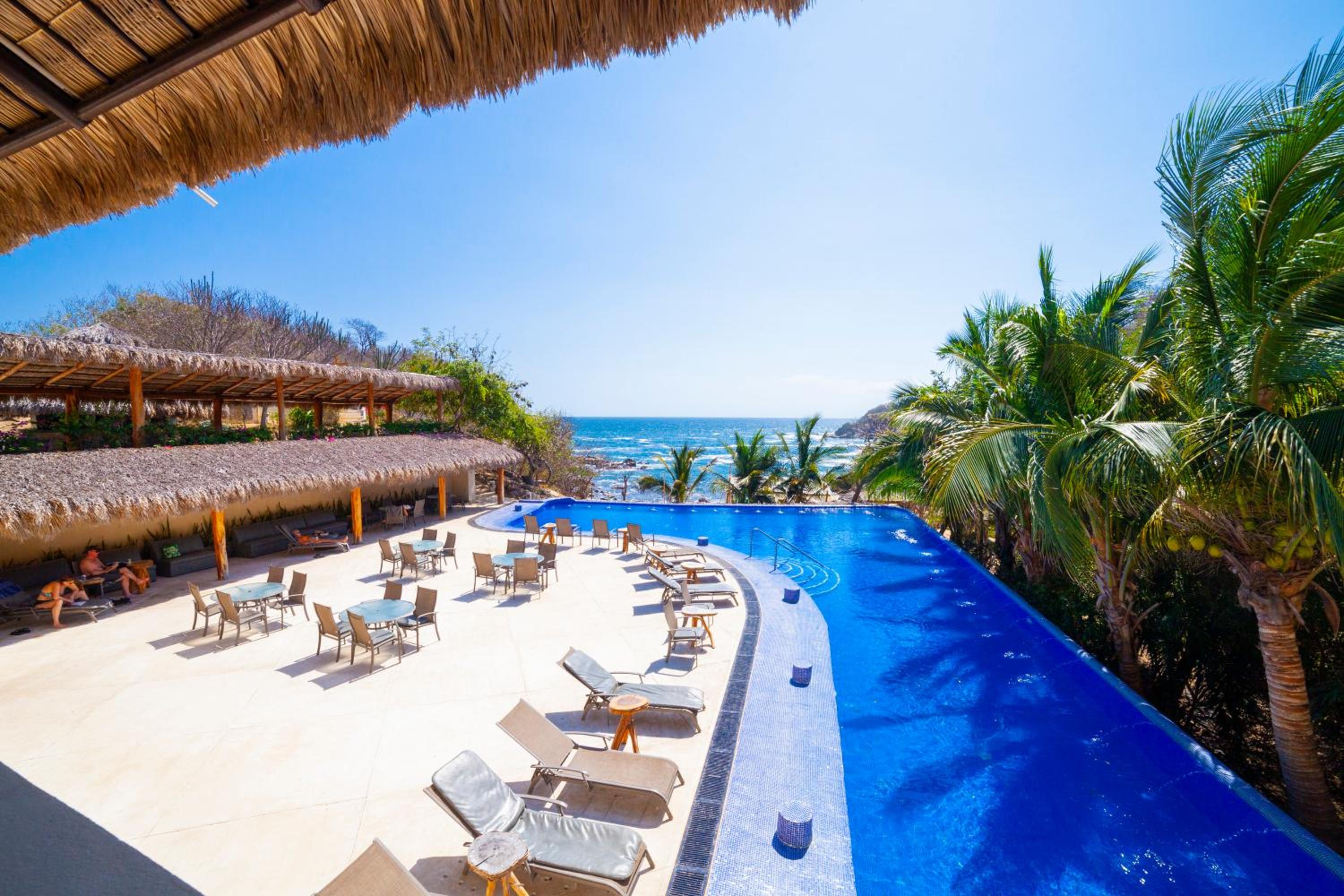 Coral Blue Hotels and Resorts 25/53