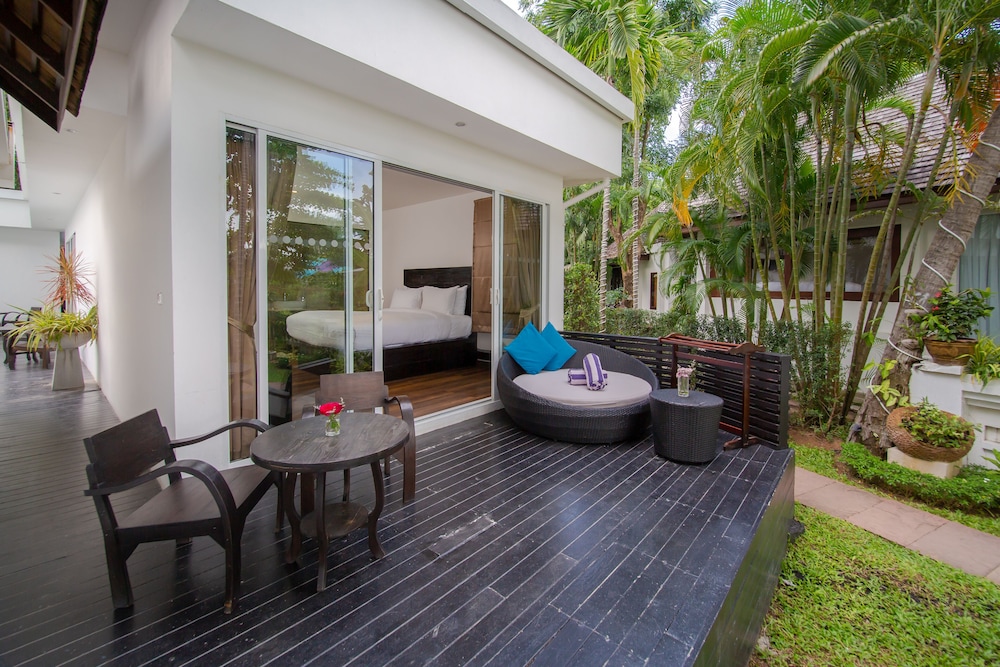 Zara Resort (ex The Privilege Hotel Ezra Royal Beach) 56/80