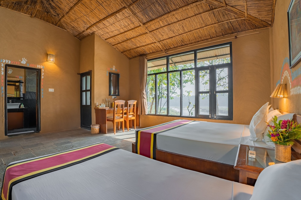 Jungle Villa Resort Chitwan 11/28