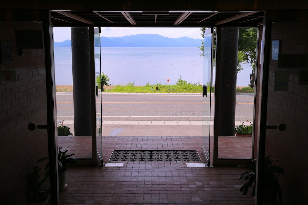 Lake Side Hotel Minatoya 22/23