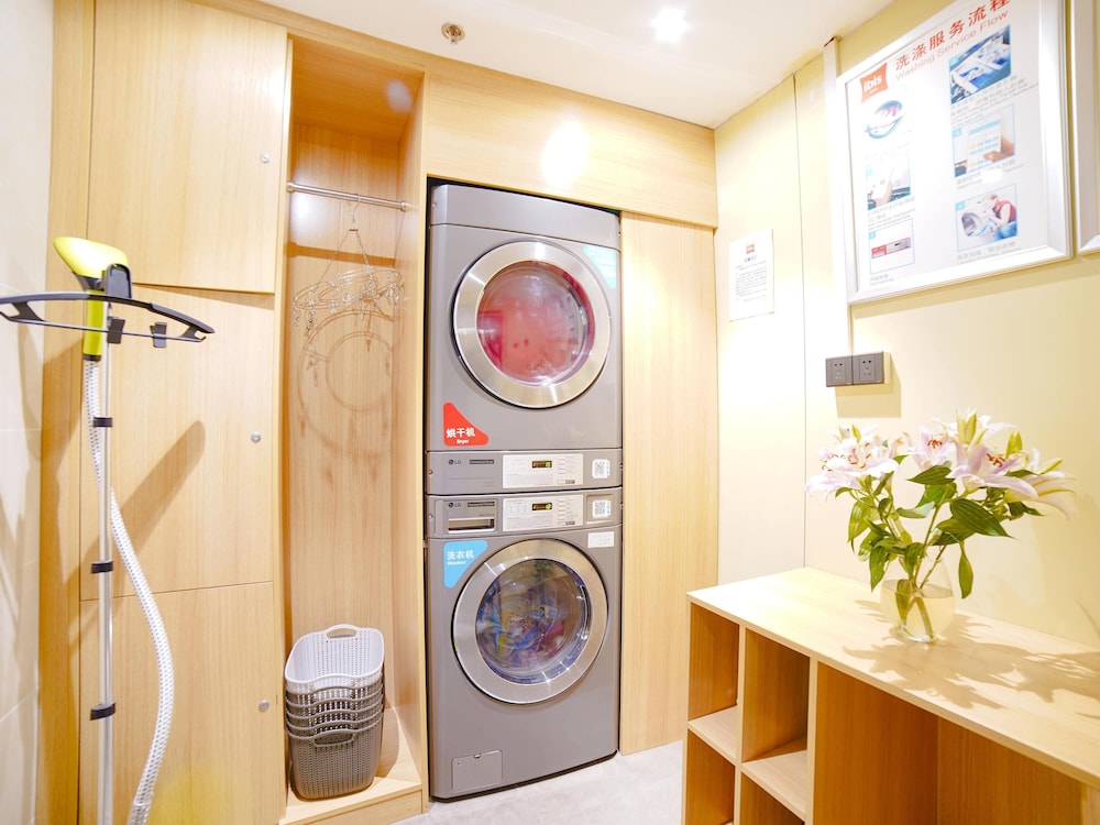 Ibis Chengdu Kehua 19/39