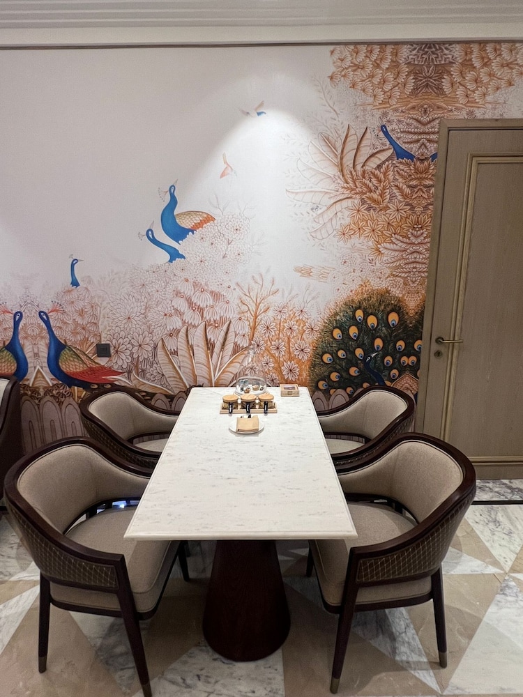 Wyndham Grand Udaipur Fateh Sagar Lake 52/66