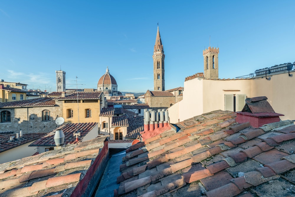 In Piazza Della Signoria - Residenza D Epoca 74/80