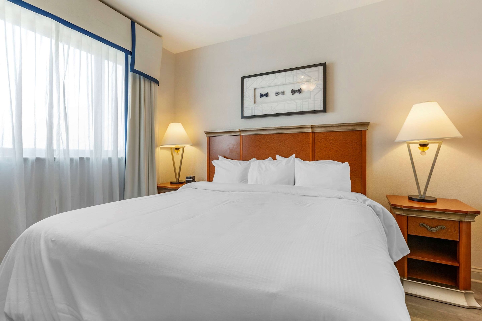 Suite, King and Queen Bed, Sofa
