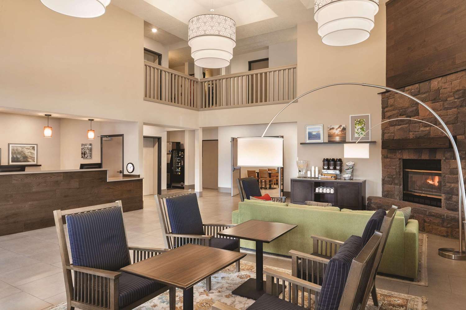 Country Inn & Suites by Radisson, Prineville, OR 17/21