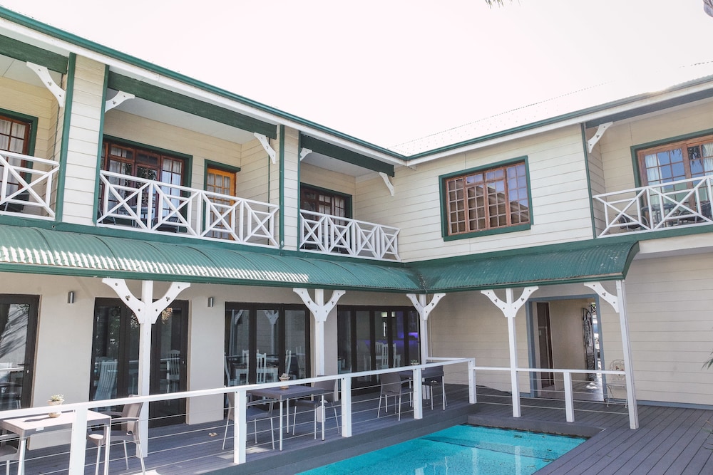 Victoria Alfred Guest House 2/50