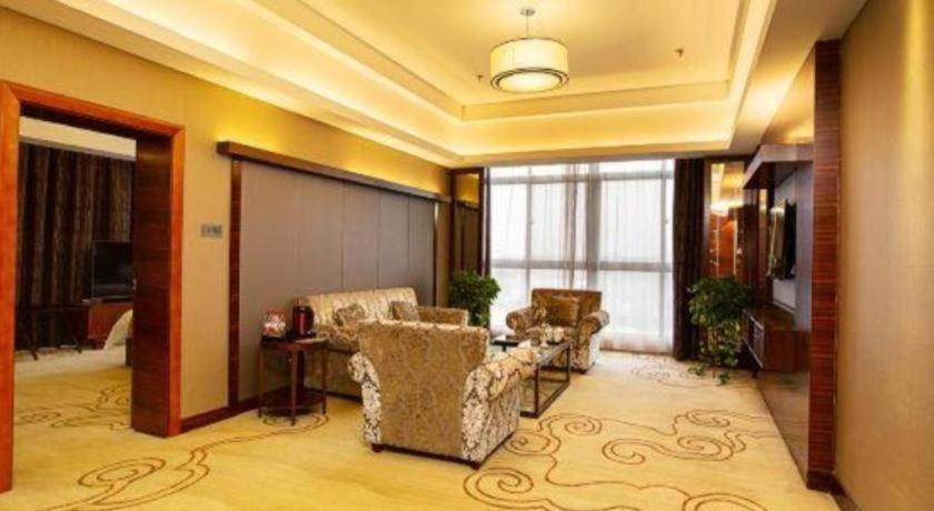 Zhengzhou Airport Hotel 26/43