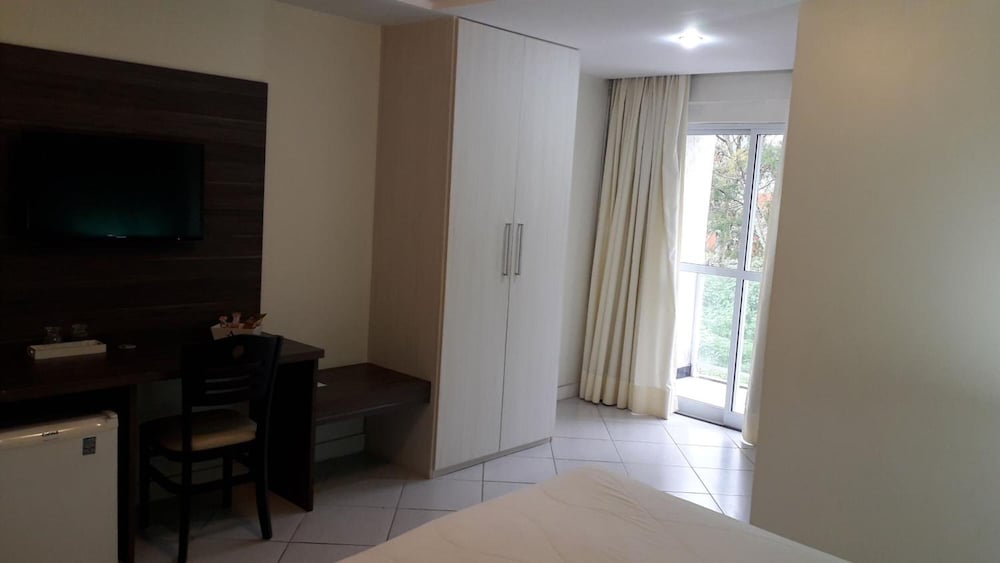 Athos Hotel 34/49