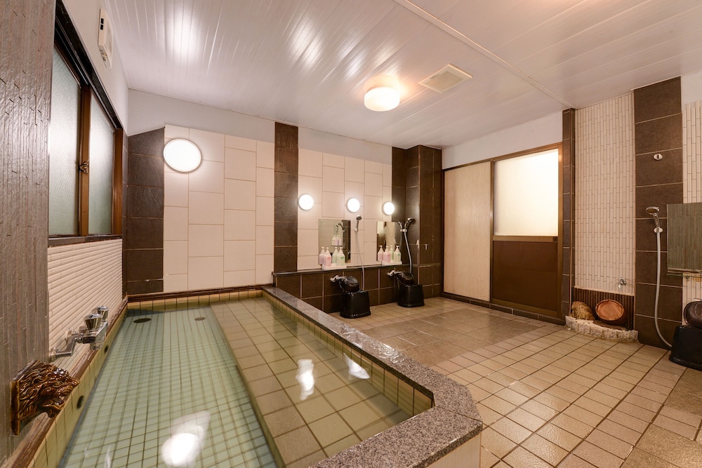 Hotel Oumiya 7/66