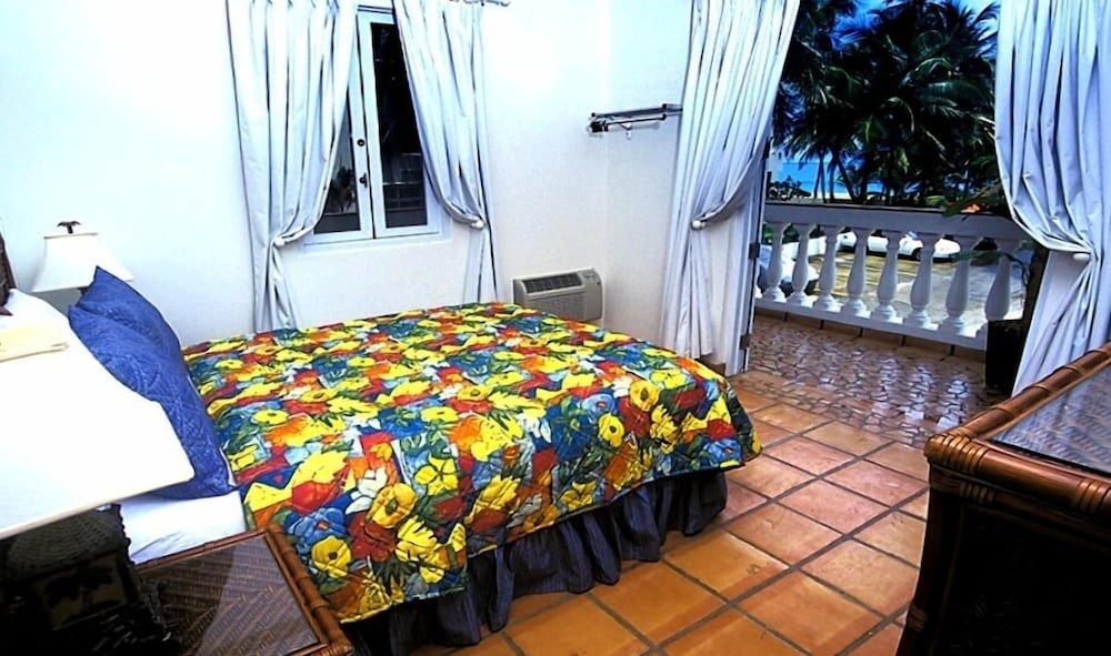 Acacia Boutique Hotel 68/75