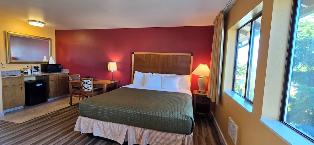 Olympic View Inn 21/49