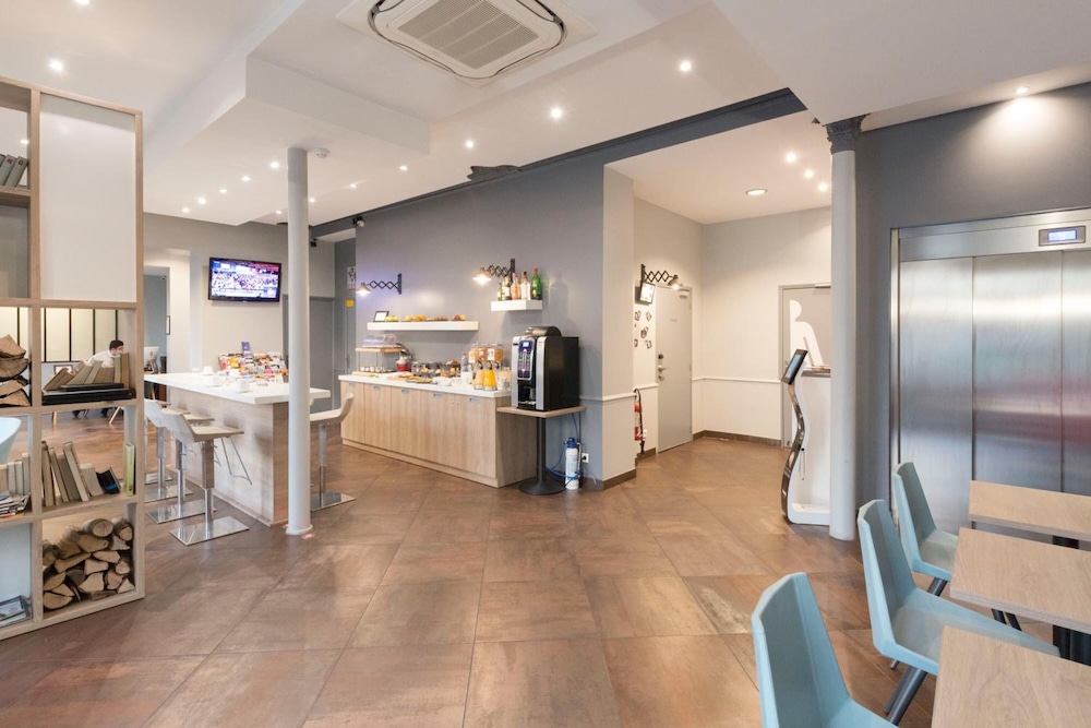 Grand Hotel Clichy 42/61