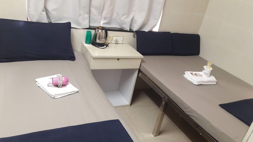 New Yan Yan Guest House 23/32