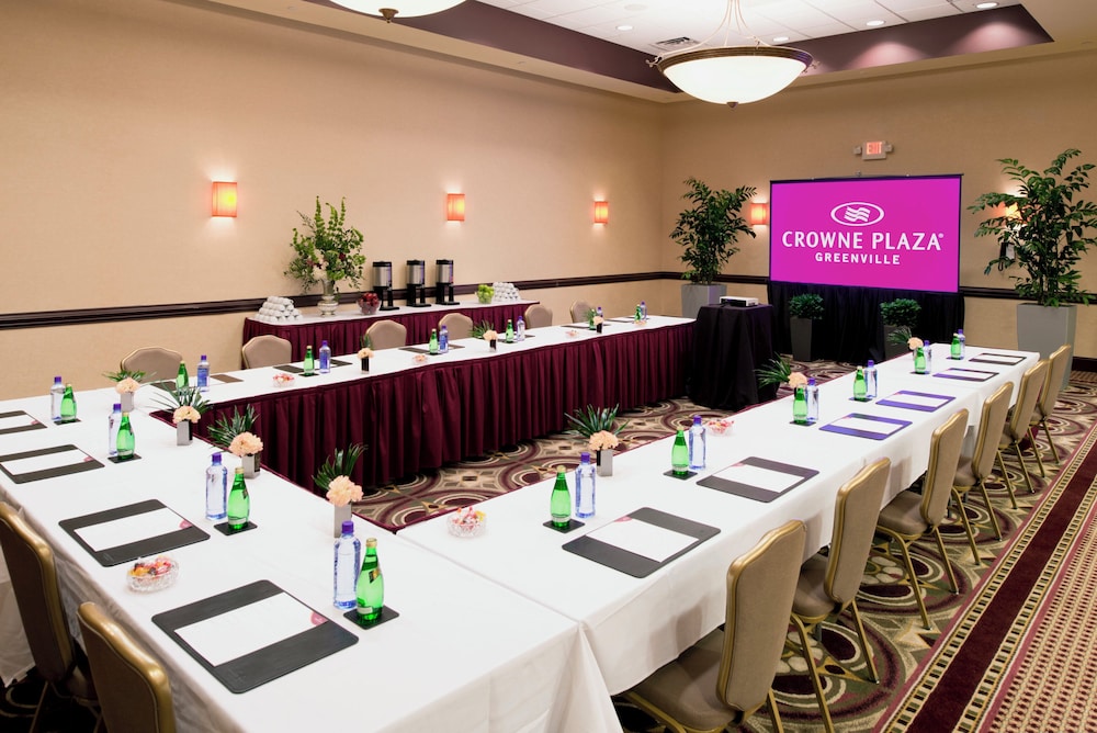 Crowne Plaza Hotel Greenville I 385 Roper Mtn Rd 66/77