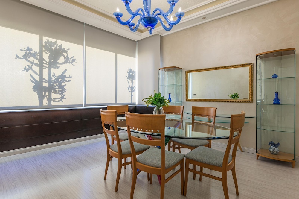 Lahoya Homes, Beirut 36/50