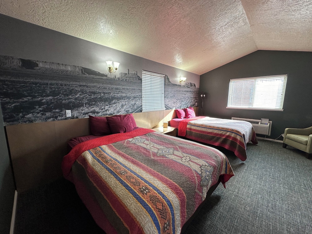 Efficiency, Suite, 2 Queen Beds