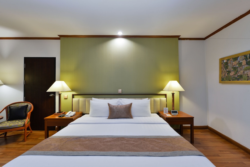 Arawana Regency Park Sukhumvit Ex Aspira Grand Regency Sukhumvit 34/73