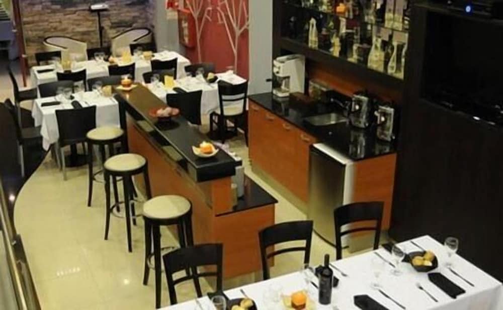 Hotel Osam 18/26