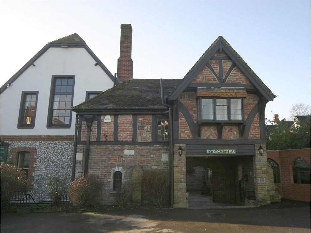 Village House Hotel - Inn 6/31