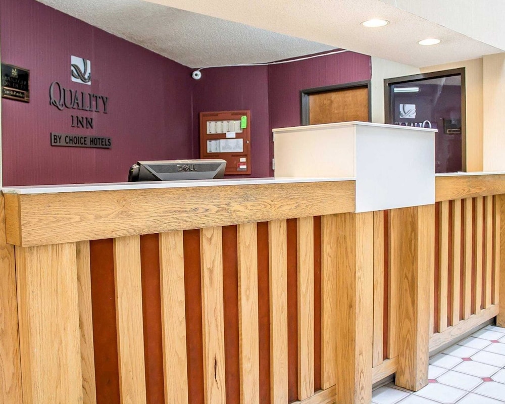Quality Inn Elyria 5/35