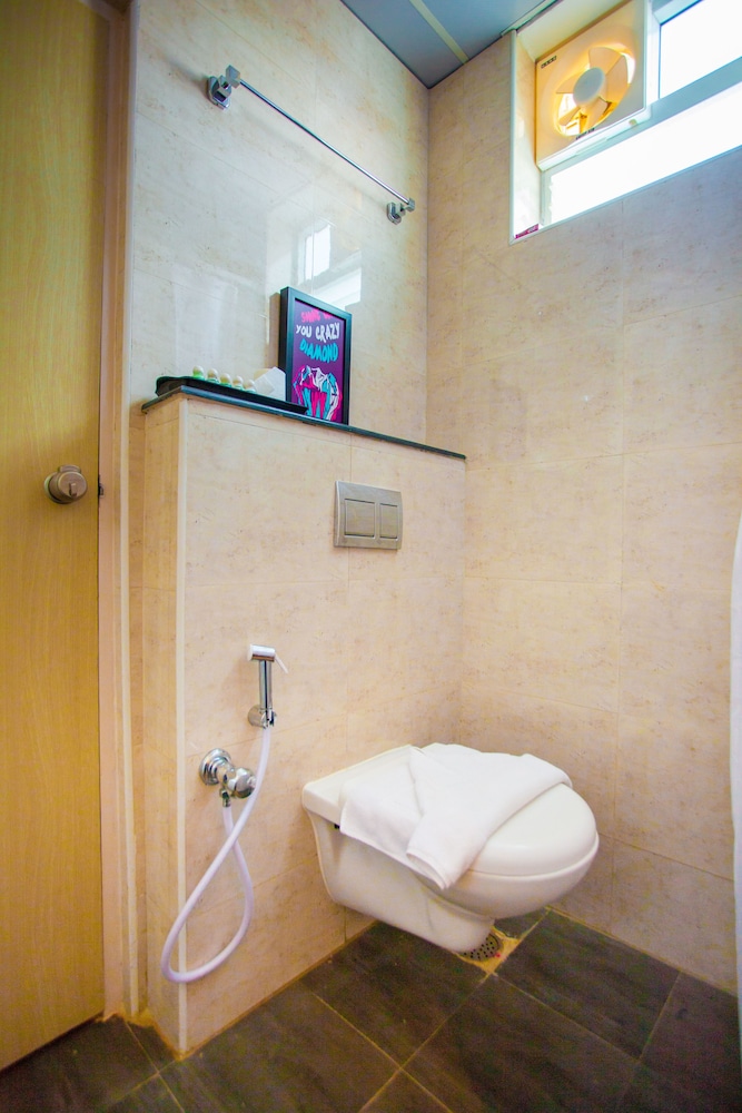 Northern Suites 50/50