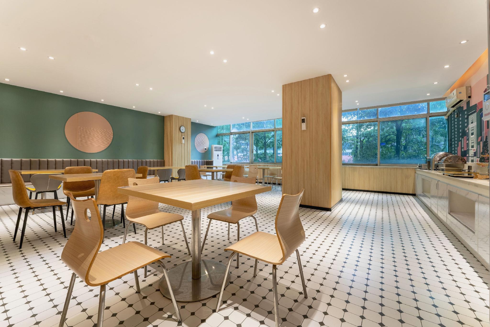 City Comfort Inn(Guangzhou Jiao Kou Metro Station) 39/42