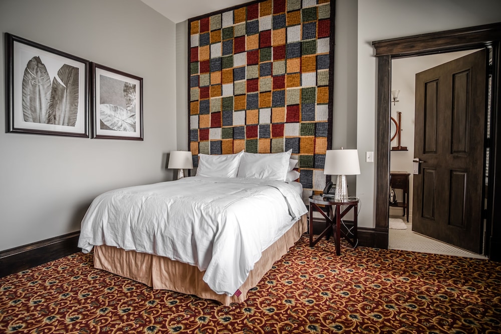 The Hackett Hotel 7/34