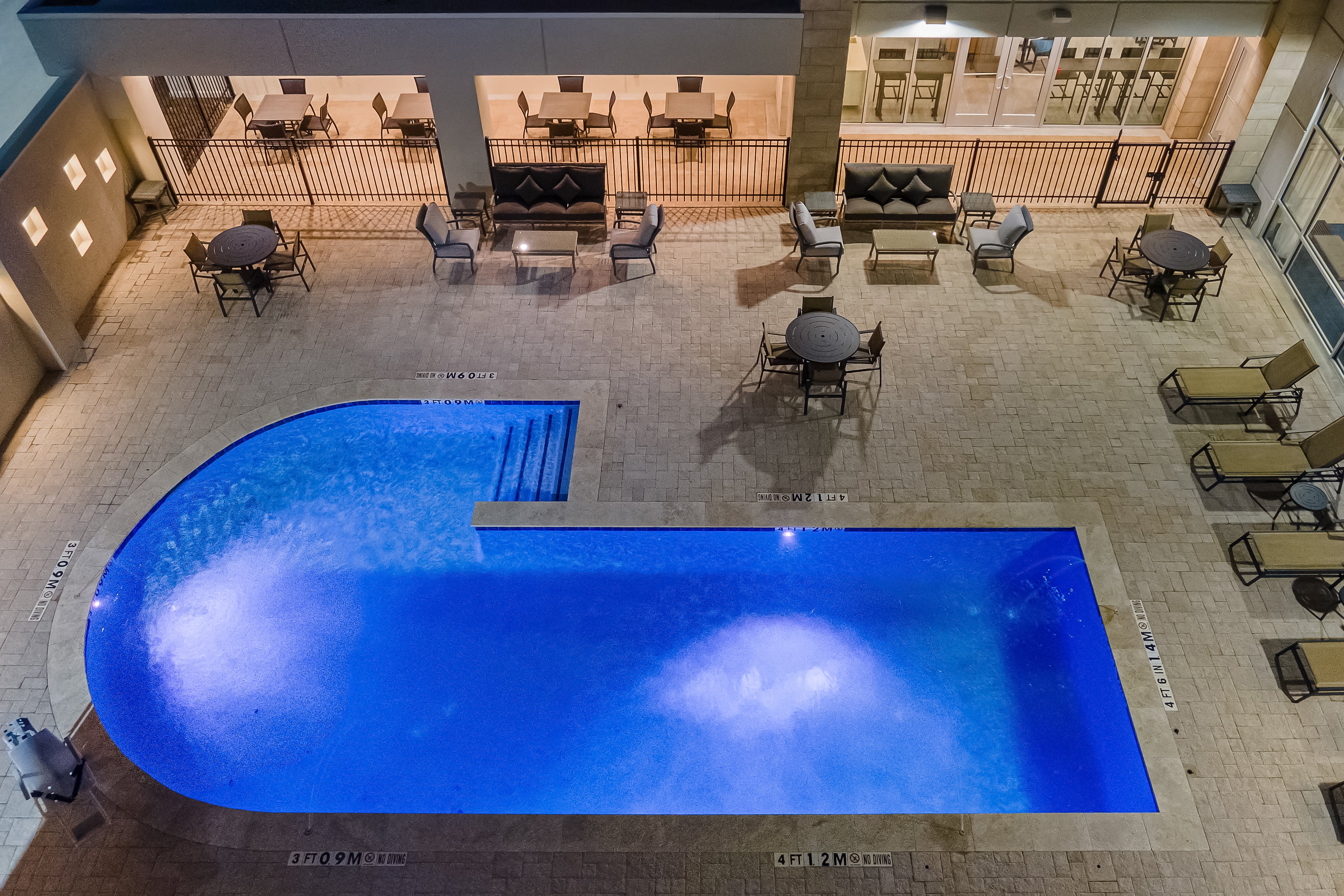 Holiday Inn Express Suites Houston W Memorial City Area 20/39