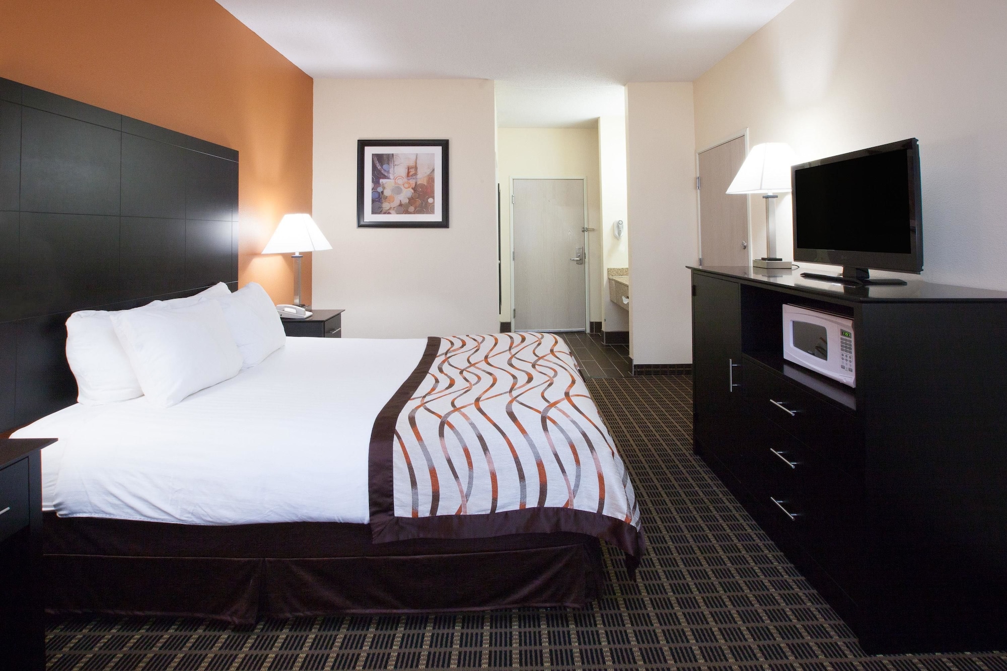 Standard, Queen Bed, Accessible