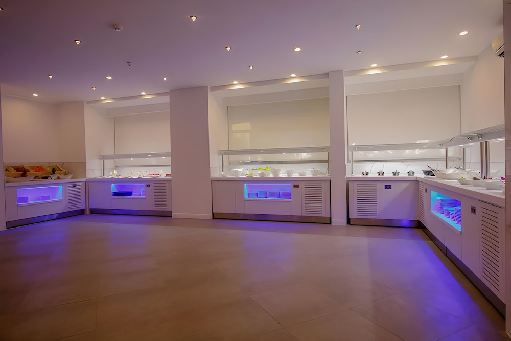 Supreme Beach Hotel - Adults Only +14 20/35