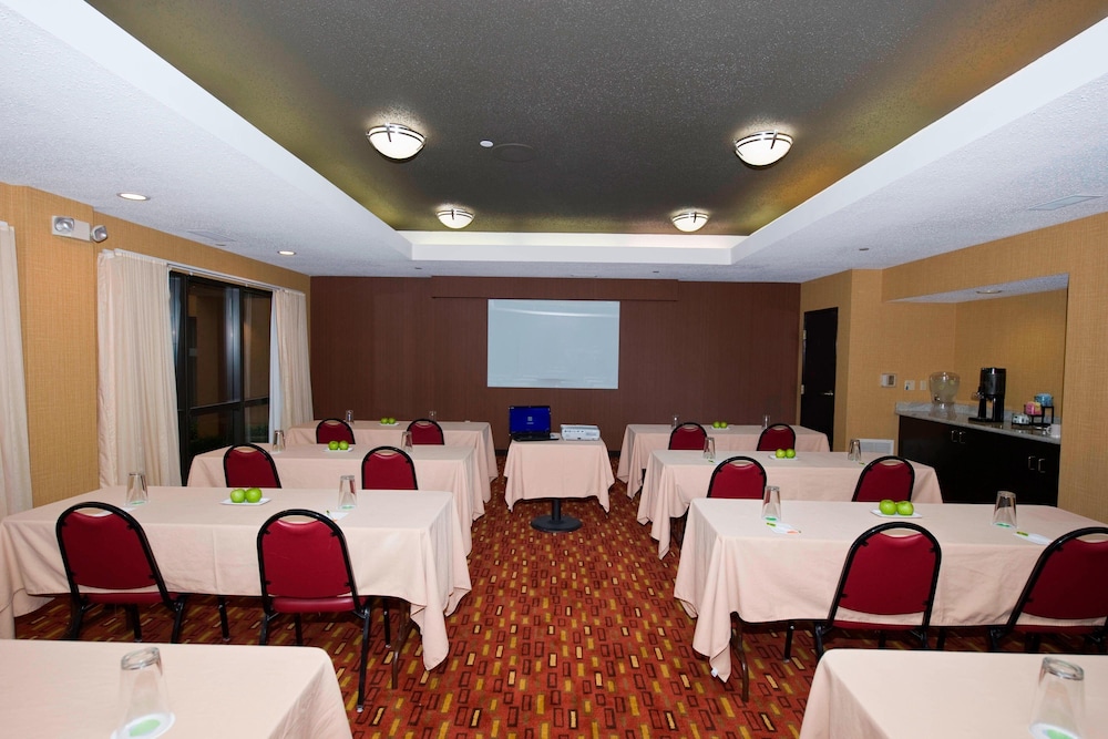 Courtyard By Marriott Austin Round Rock 49/54