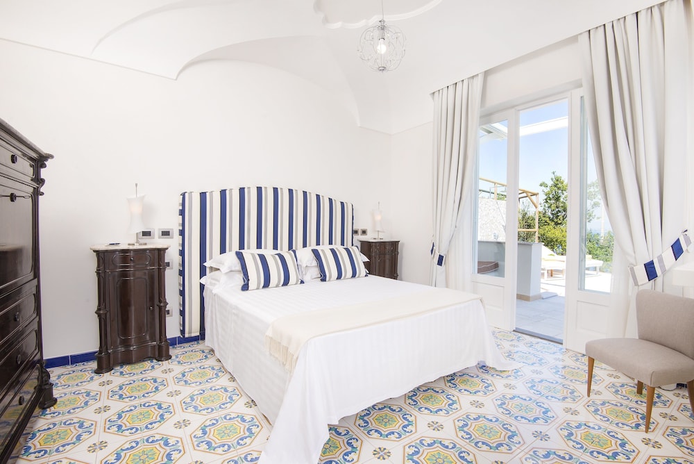 Albergo San Montano 10/54