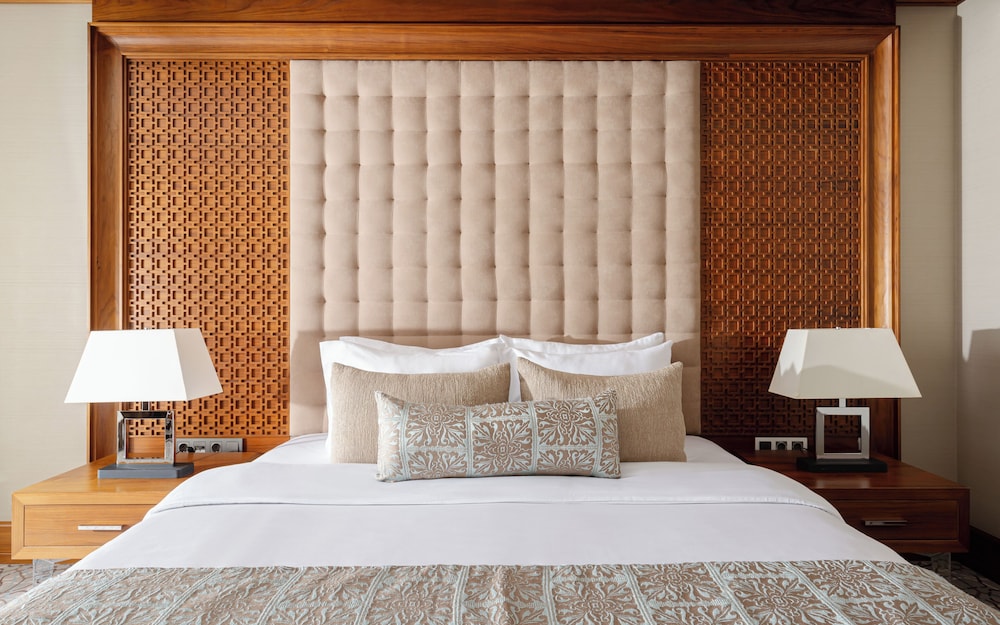 Qalaalti Hotel & Spa 50/50