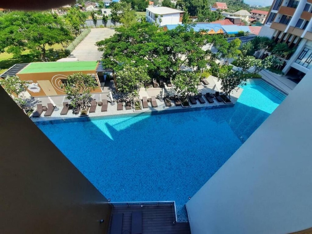 iSanook Hua Hin Resort and Suites (SHA Plus+) 65/69