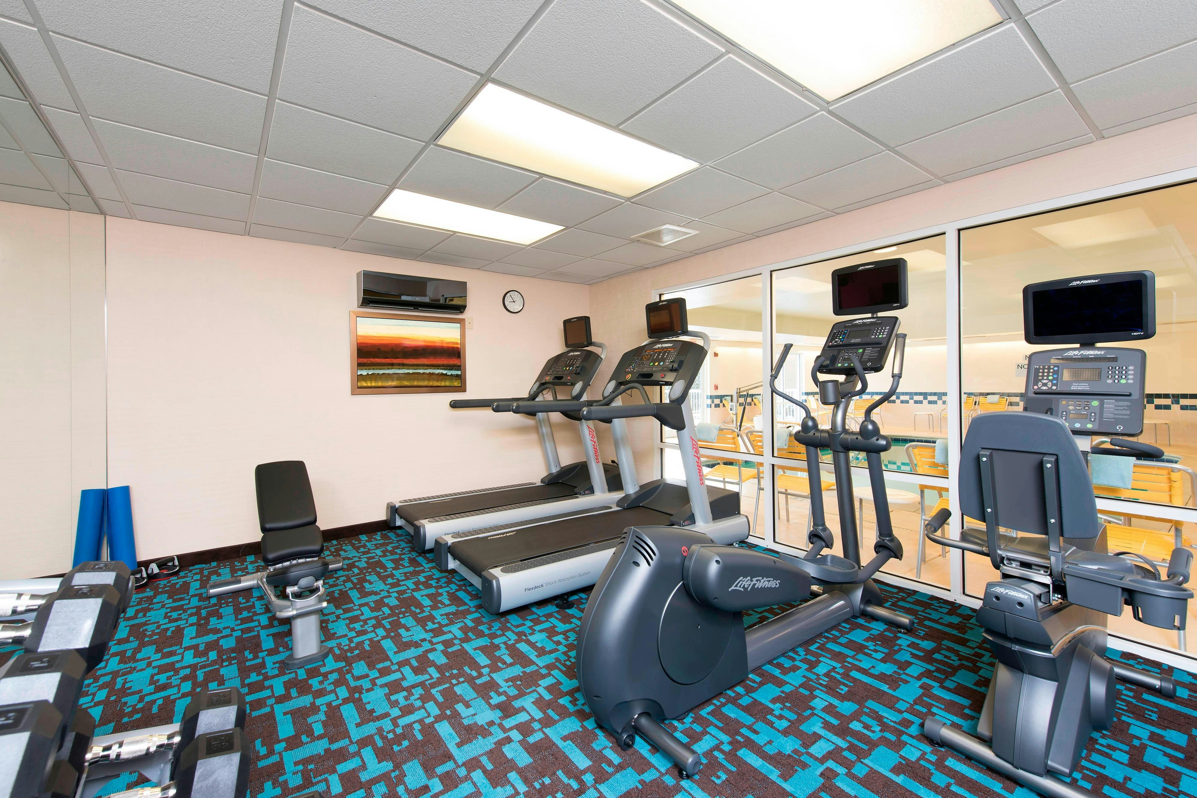 Fairfield Inn Suites Chicago St Charles 2/9