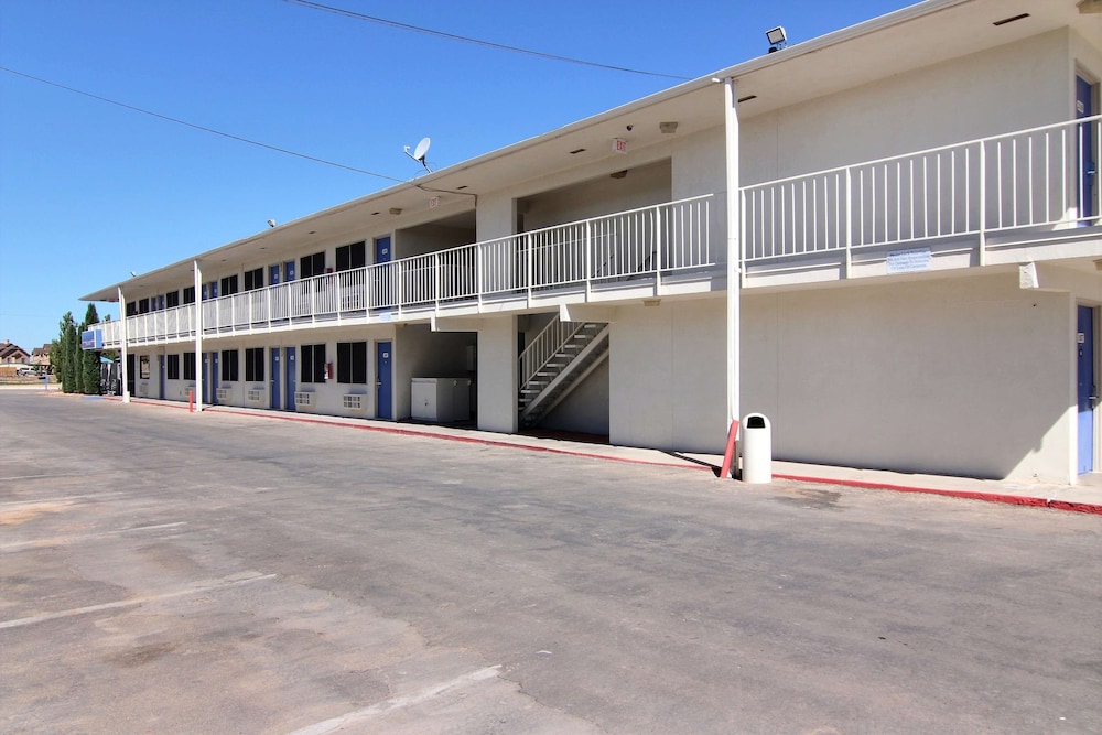 Motel6 Carlsbad, NM 39/47