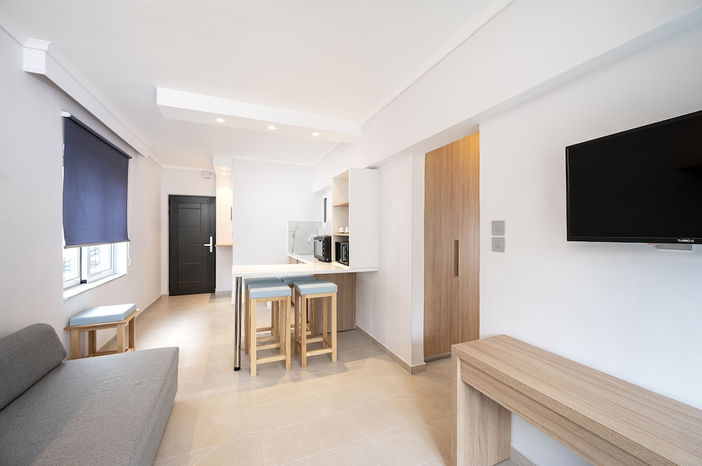 Poseidon Hotel 32/50