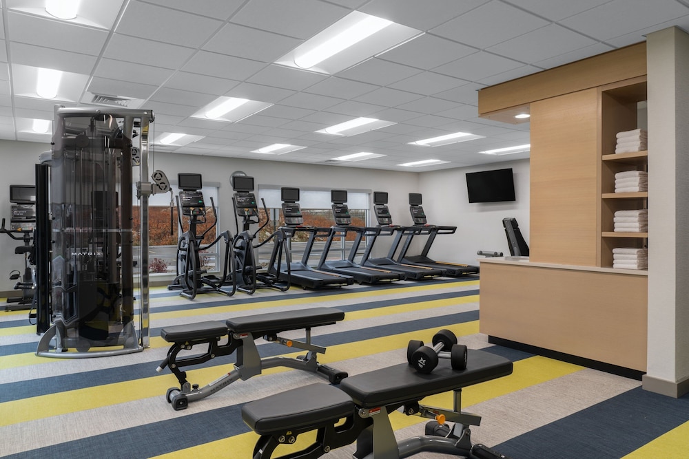 TownePlace Suites by Marriott New Philadelphia 12/33