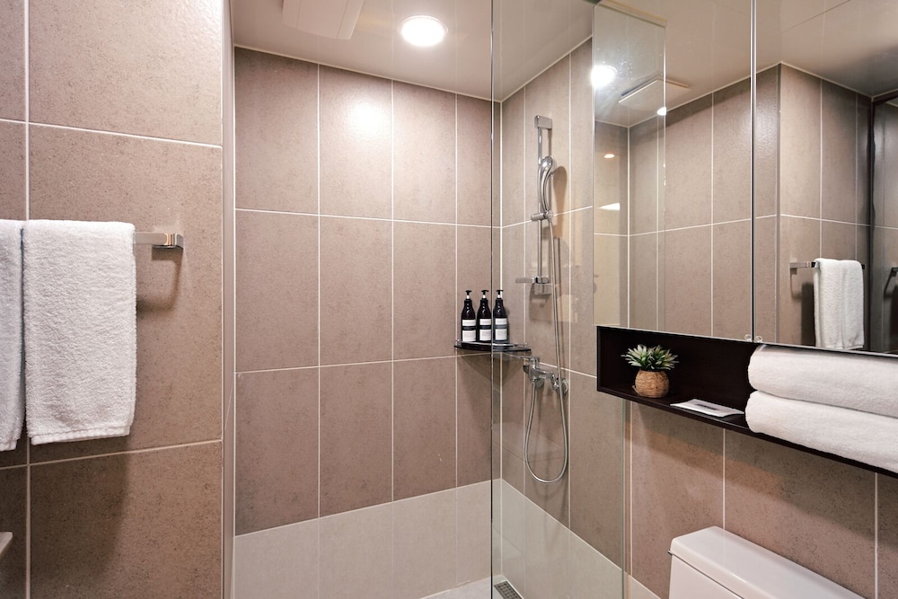 Geoje Leein Stay Hotel 22/23