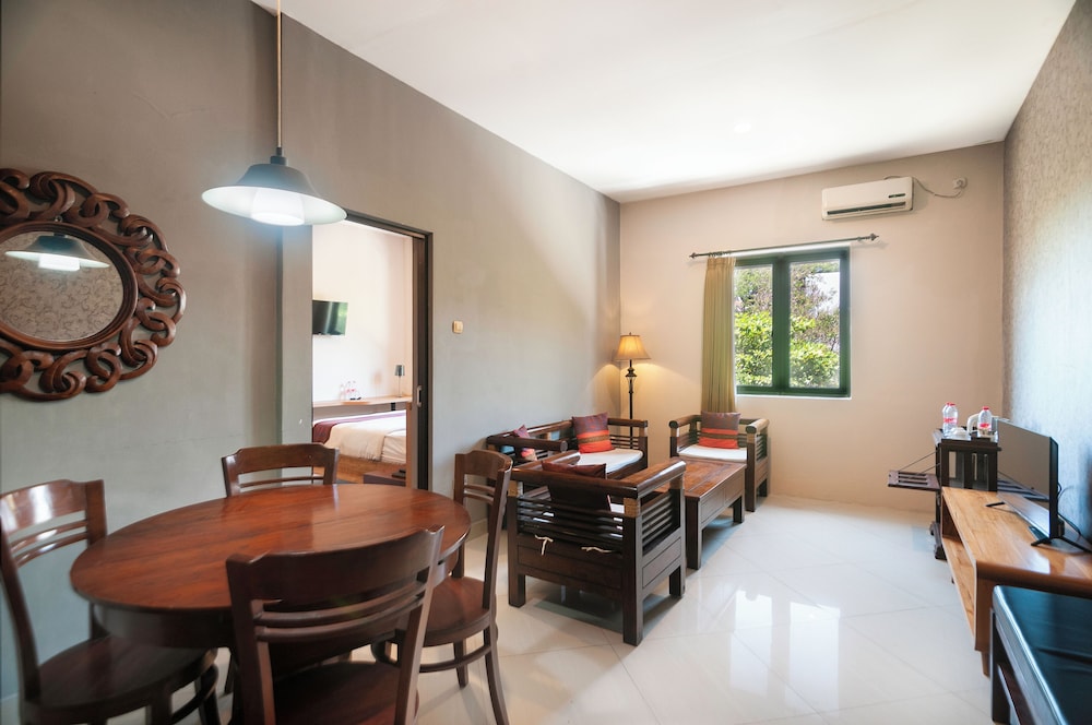 Hotel Transit Pasuruan 33/43