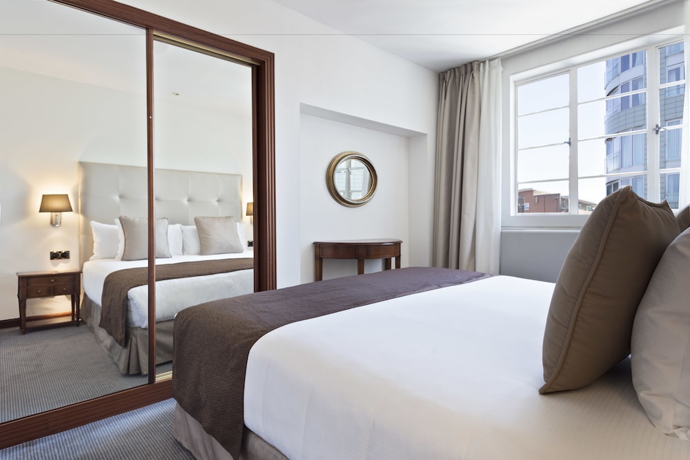 Melia White House Apartments 13/50